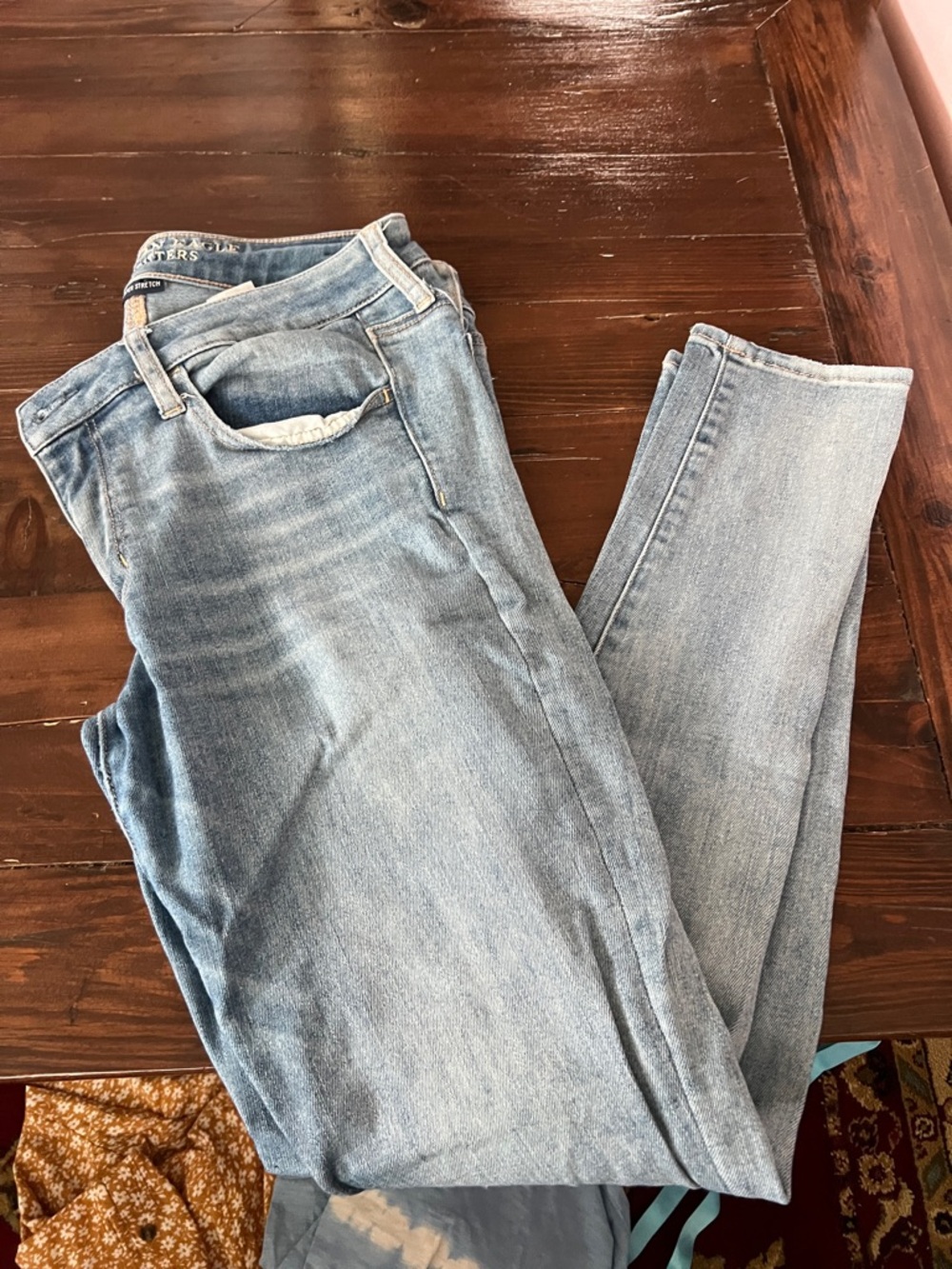 American Eagle Outfitters Women’s Light Blue Jeggings